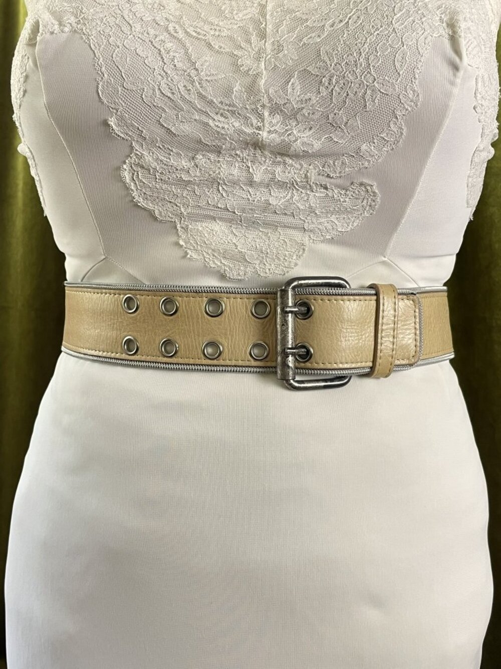 Vintage Y2K Streets Ahead Double Prong Leather Belt, Small